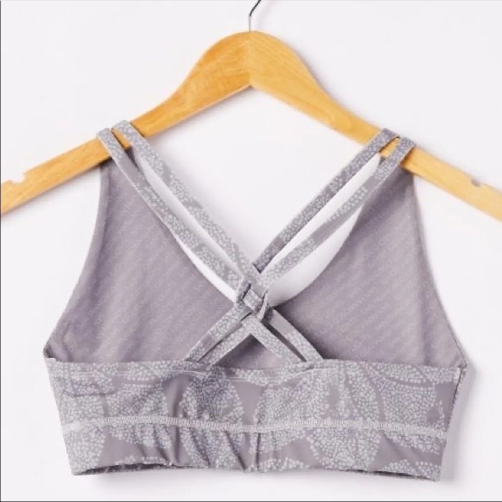 San Francisco City Lights Taylor Sports Bra in Storm Front (gray) 🤩 B4 - Picture 4 of 13